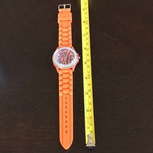 Ladies Geneva Watch Orange / blue face